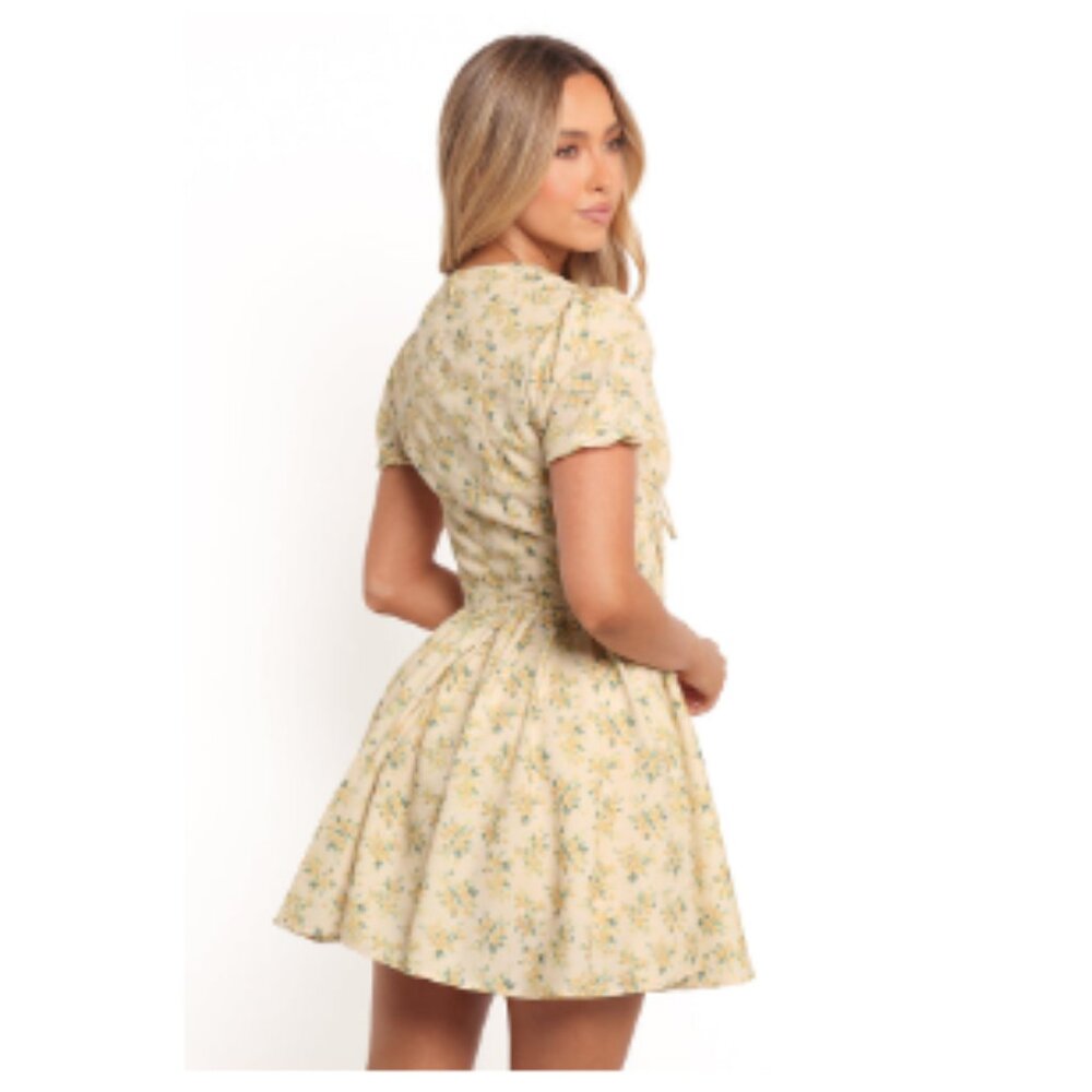 NWT Petal & Pup Anais Mini Dress Floral Butter Yellow Women's Medium - Picture 4 of 16